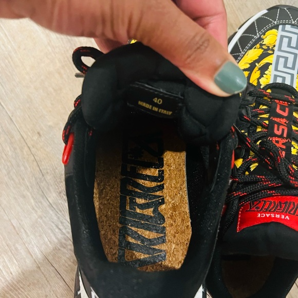 VERSACE AUTHENTIC TRIGRECA SNEAKERS - Picture 5 of 5